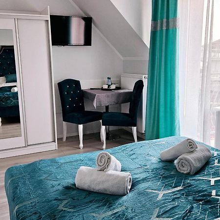 Solar Bed & Breakfast Karwia Bagian luar foto