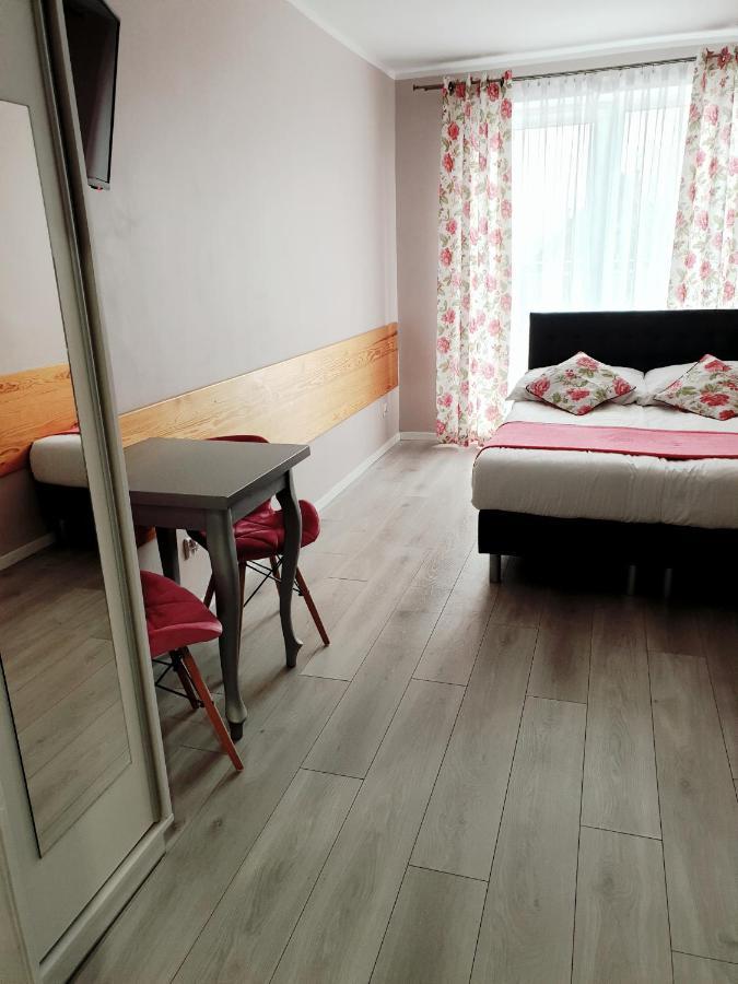 Solar Bed & Breakfast Karwia Bagian luar foto