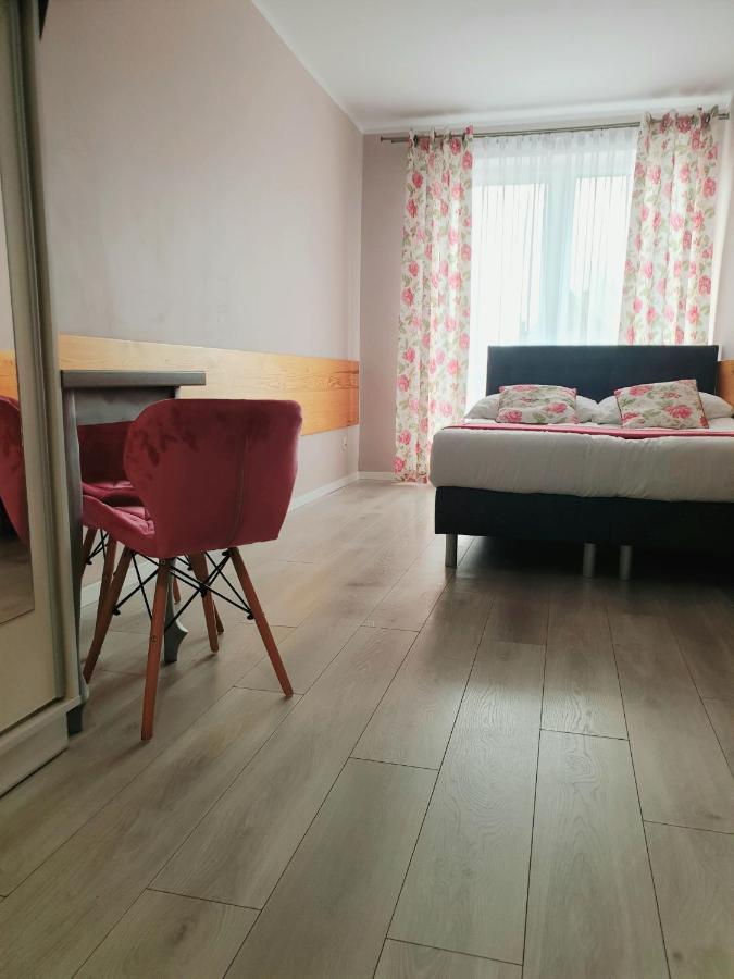 Solar Bed & Breakfast Karwia Bagian luar foto