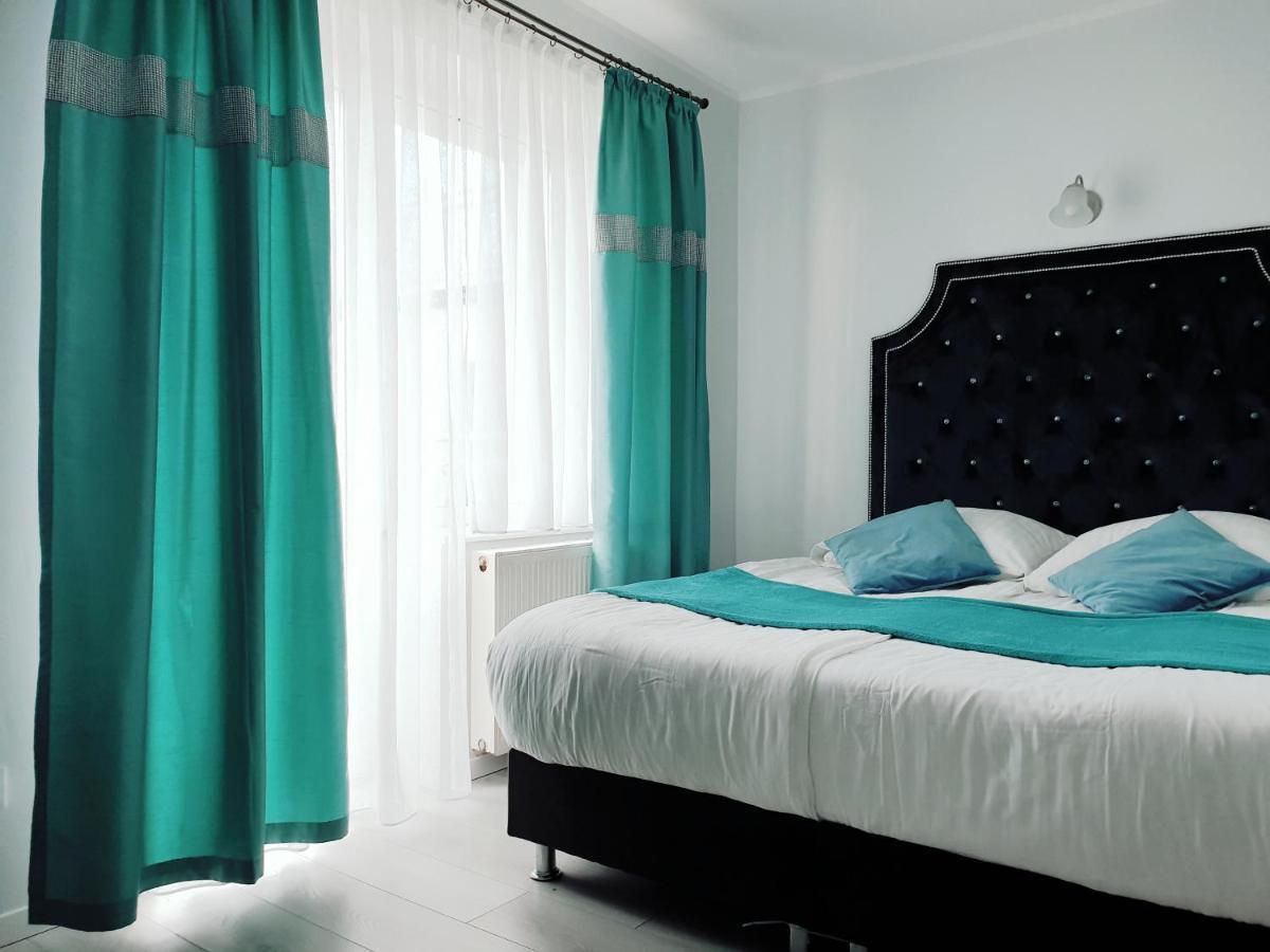 Solar Bed & Breakfast Karwia Bagian luar foto
