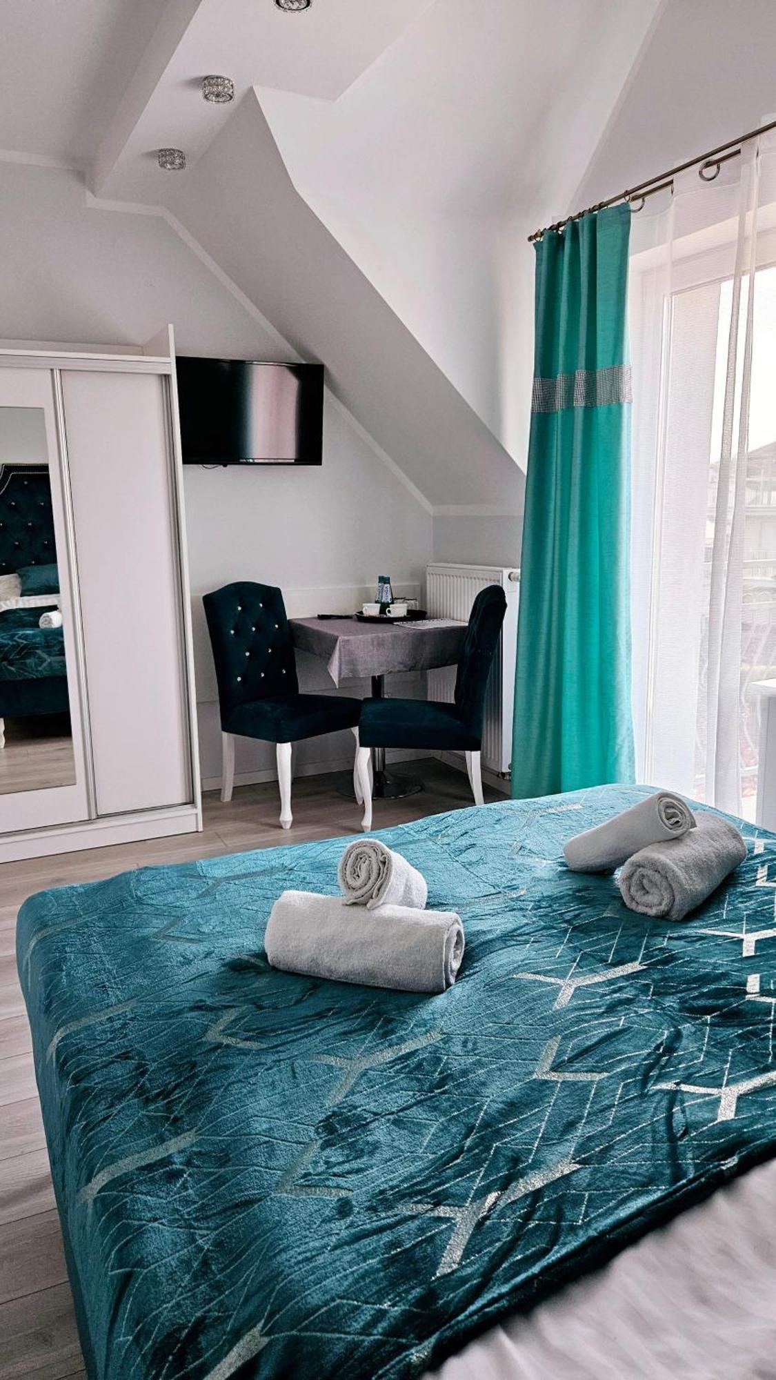 Solar Bed & Breakfast Karwia Bagian luar foto