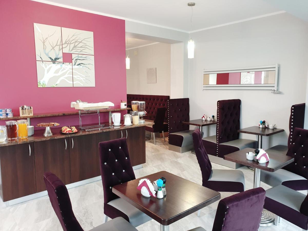 Solar Bed & Breakfast Karwia Bagian luar foto