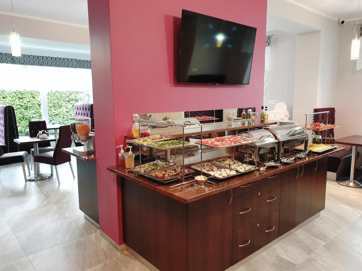 Solar Bed & Breakfast Karwia Bagian luar foto